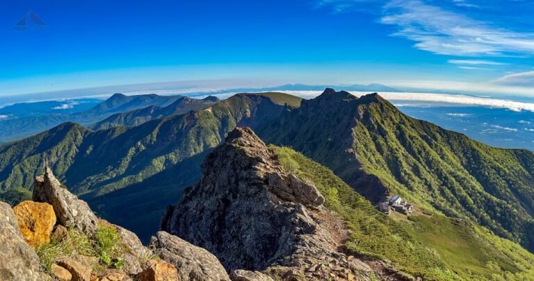 Yatsugatake+Ridge+from+Akadake