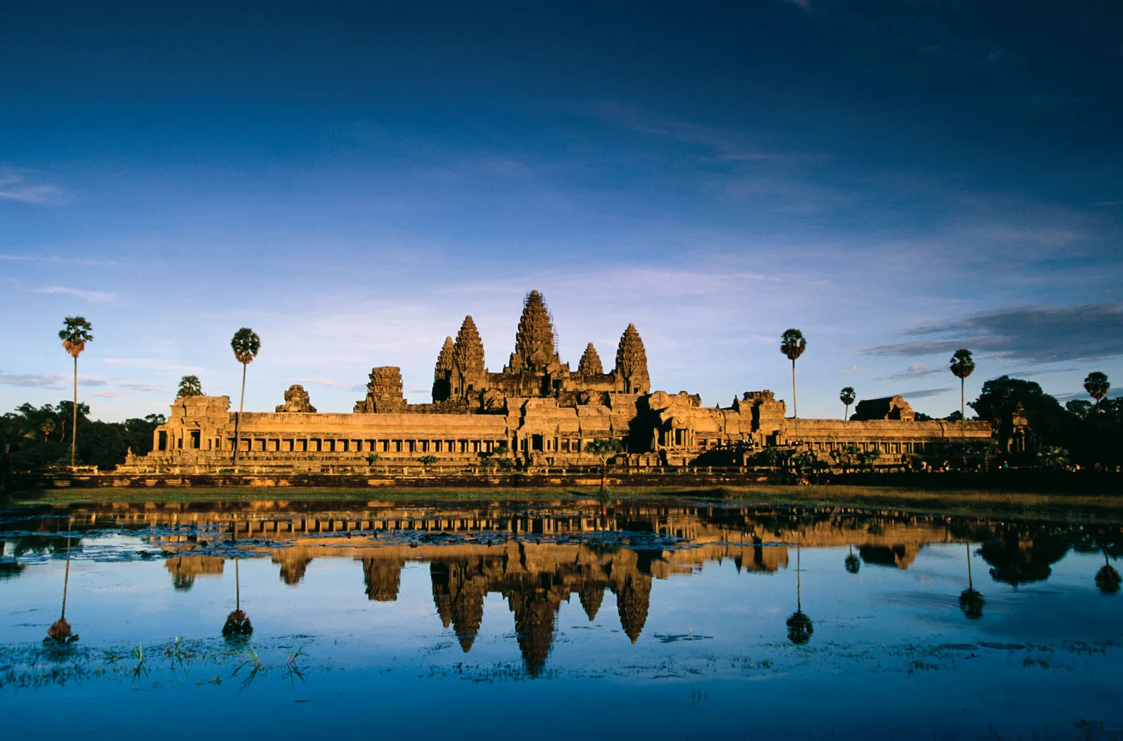 Angkor-Wat-Exploring-Cambodias-Ancient-Wonder-and-Spiritual-Heart